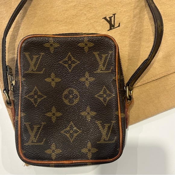 Louis Vuitton Mini Danube - Picture 3 of 14